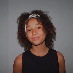 Meet your Posher, Anjolie